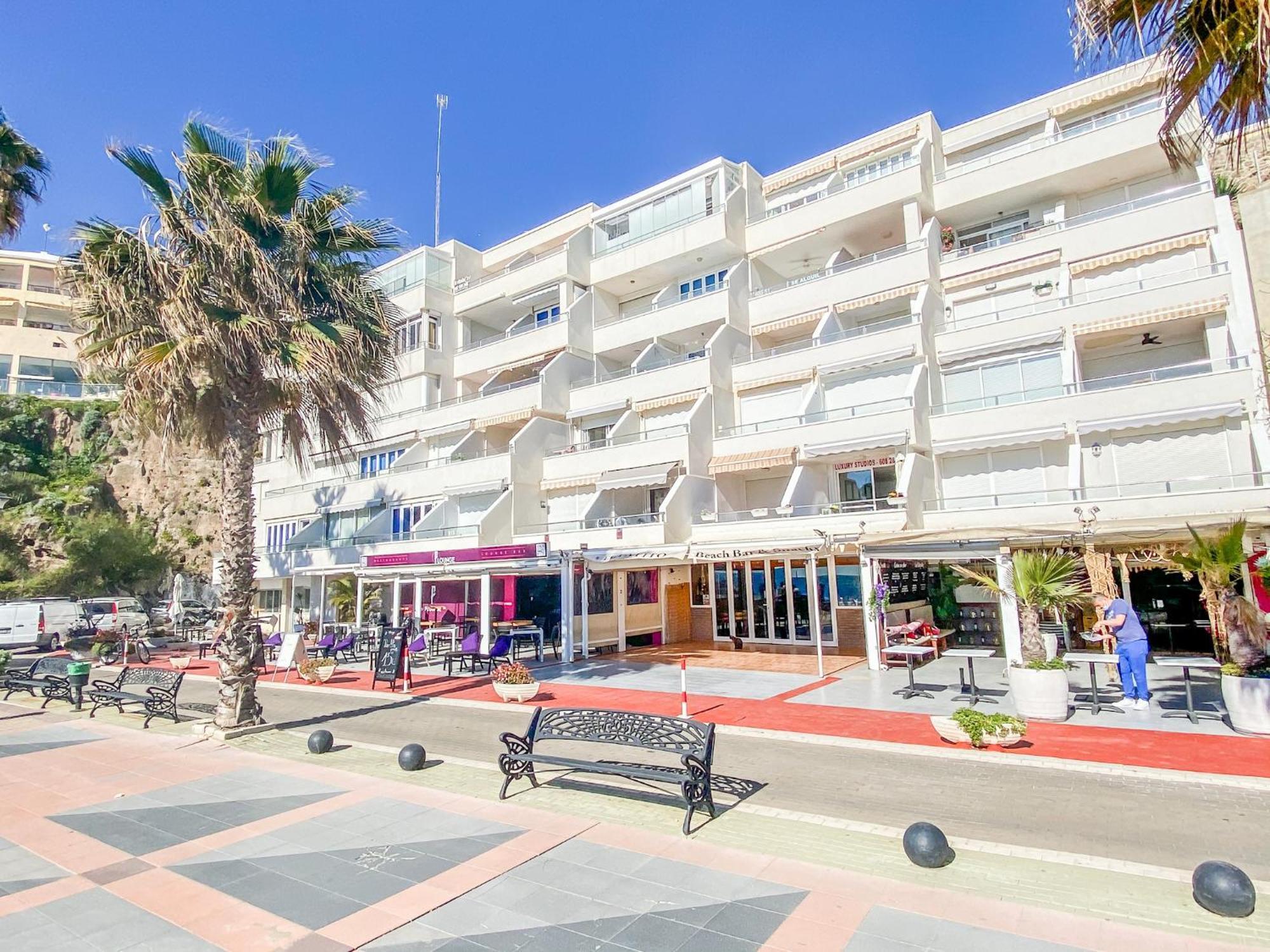 Suite Eden Torremolinos Bagian luar foto